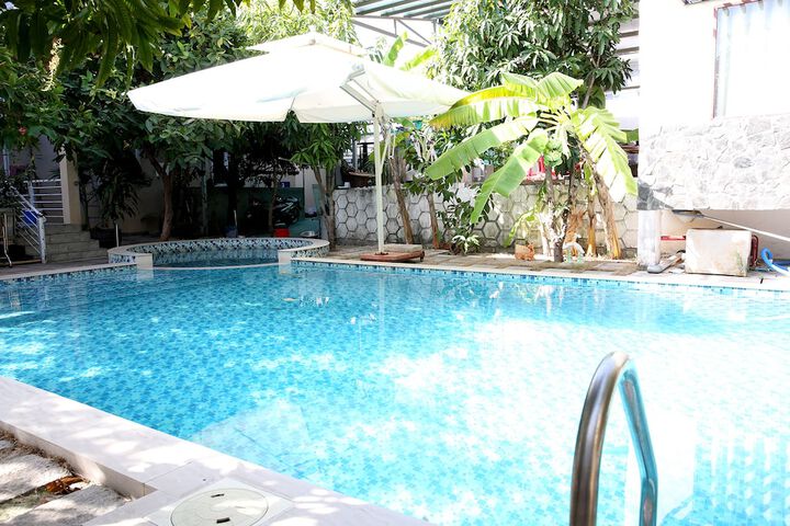 Pool 67 of 84