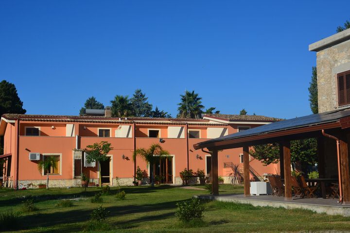Agriturismo Torre Del Golfo in Cropani