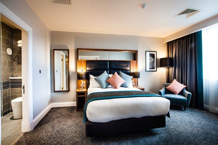 Room 13 of 70