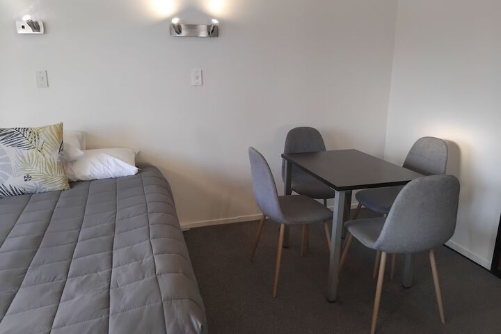 Room 27 of 46