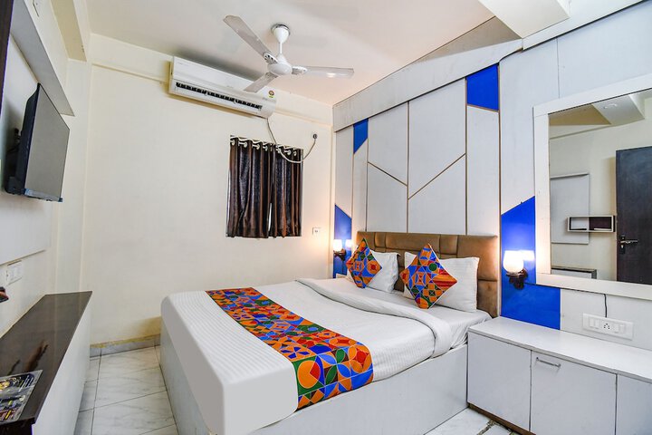 Fabhotel Green Leaf I
