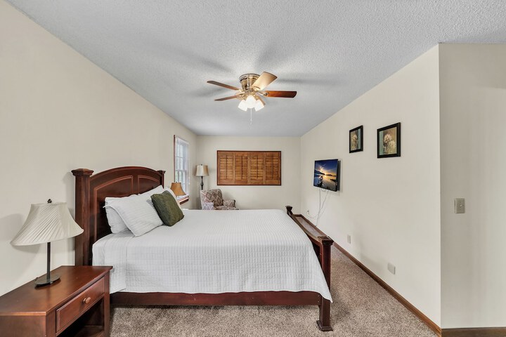 Room 51 of 180