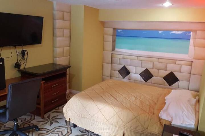 Room 6 of 14