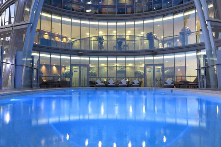 Pool 39 of 72