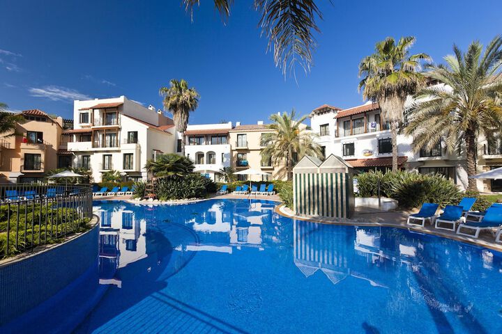PortAventura Hotel Roulette - Includes unlimited access to PortAventura Park & 1 day access to Ferrari Land