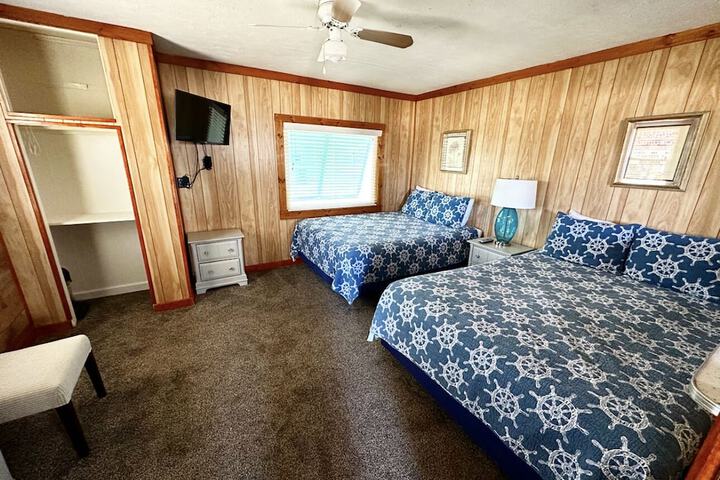 Room 3 of 123
