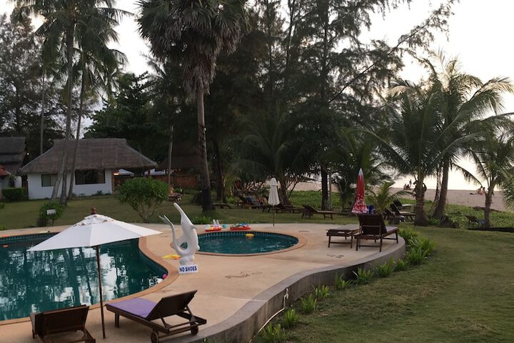 Hotel with Pool