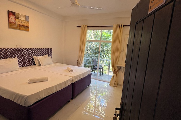 Room 21 of 52