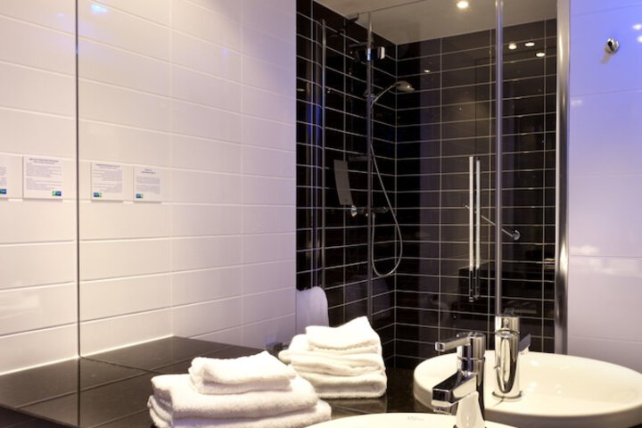 Bath Photo
