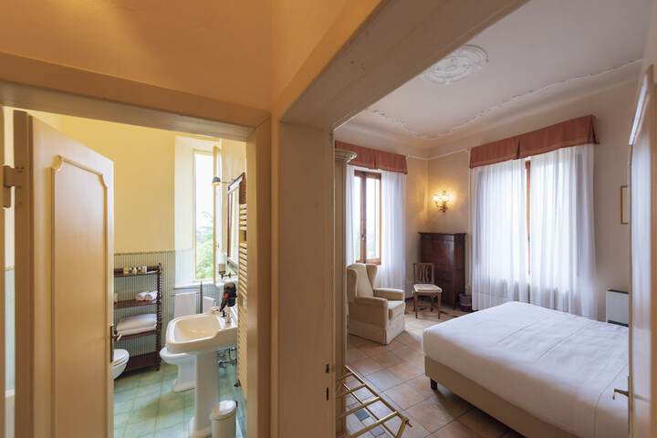 Room 36 of 140