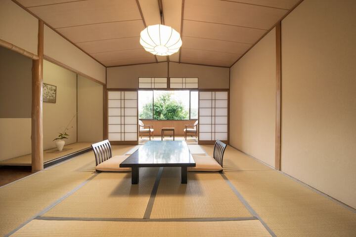 Room 20 of 110