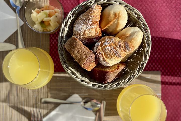 Breakfast/Coffee Service 16 of 19