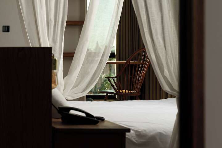 Room 52 of 74