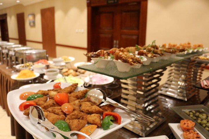 Dining 36 of 42