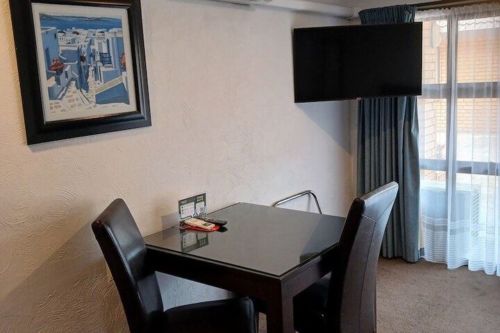 Room 43 of 120
