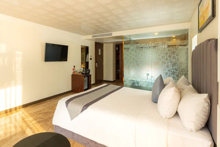 Room 21 of 121