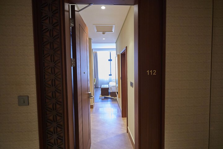 Room 16 of 103