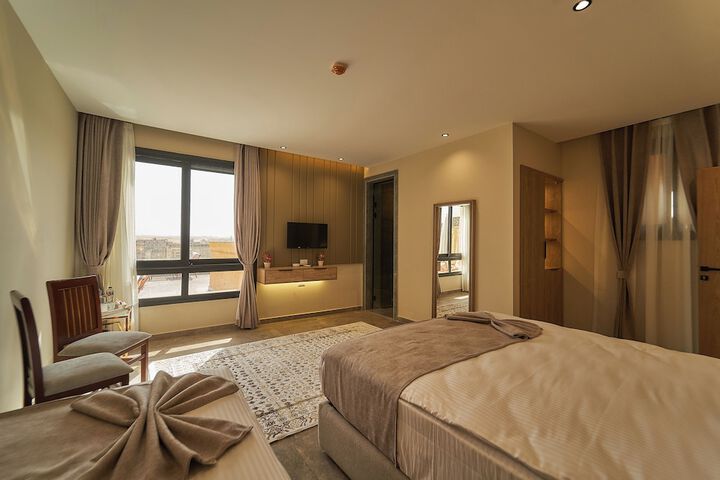 Room 95 of 148