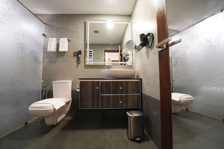 Clean Restrooms