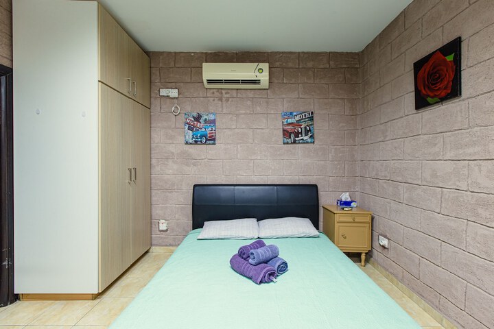 Room 15 of 63