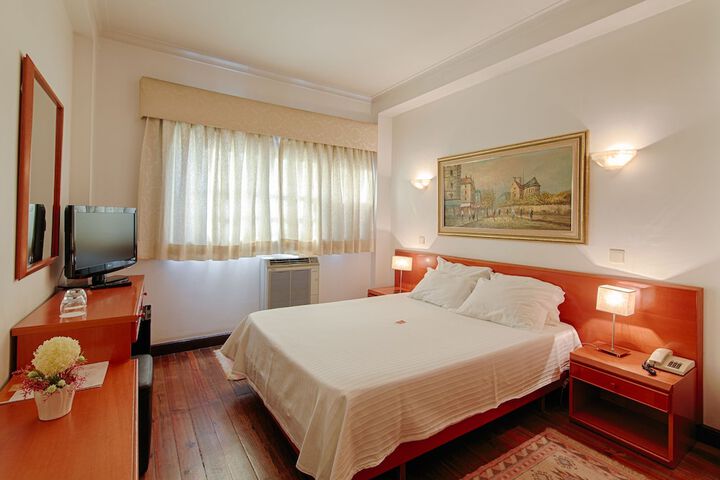 Room 11 of 45