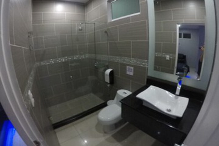 Room 7 of 78