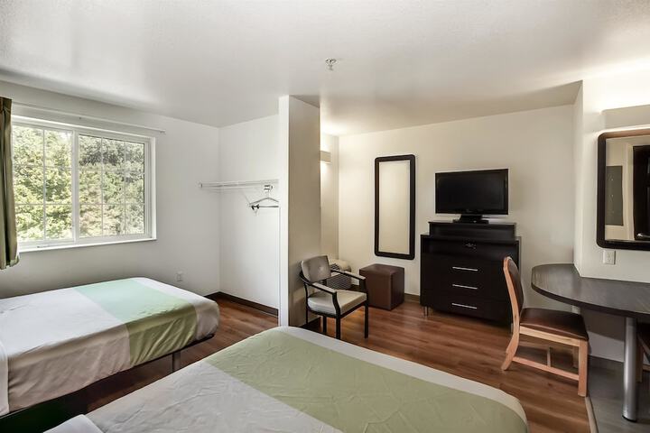 2 Double Beds (3 of 11)