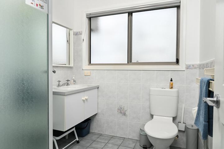 Room 108 of 166