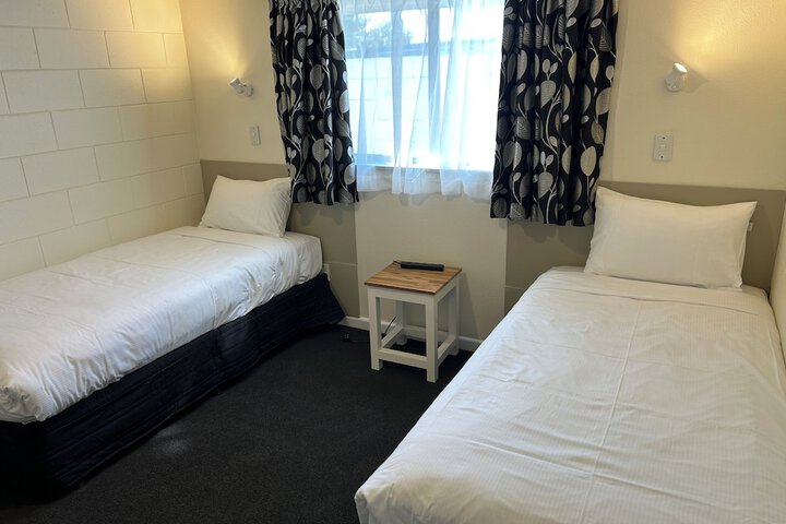 Room 11 of 75
