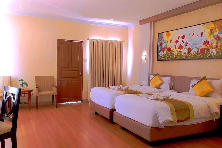 Room 30 of 96