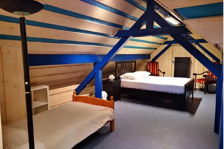 Room 30 of 99