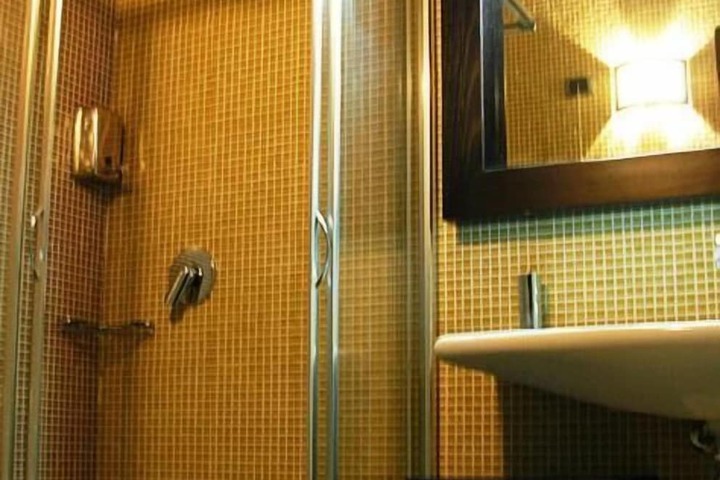 Bath Interior
