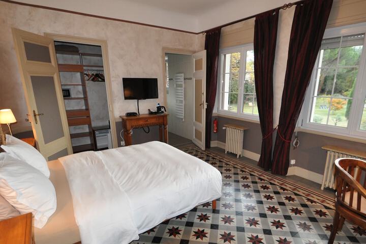 Room 14 of 46