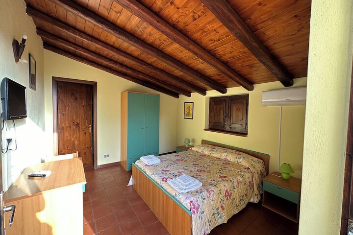 Room 12 of 39
