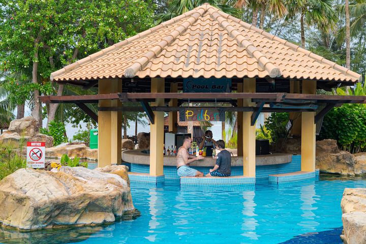 Pool 90 of 126