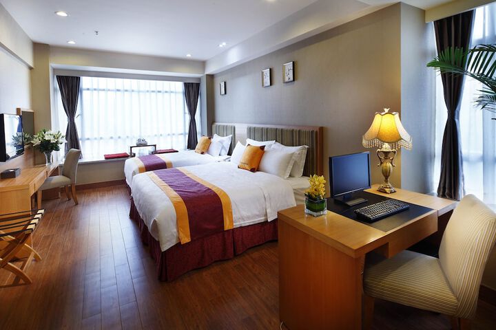 Room 16 of 47