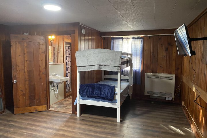 Room 16 of 25