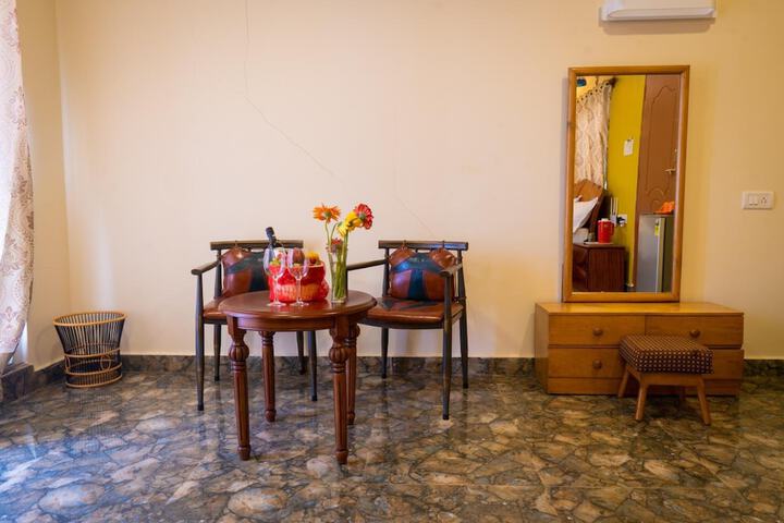 Room 9 of 47