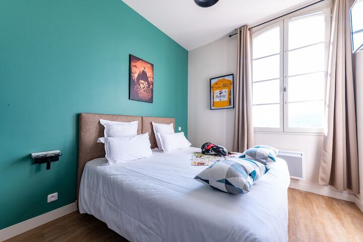 Room 7 of 60