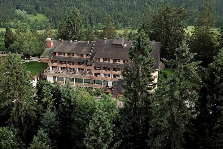 Hotel 60 of 64