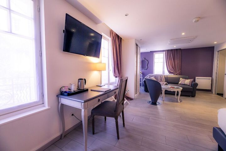 Room 15 of 89