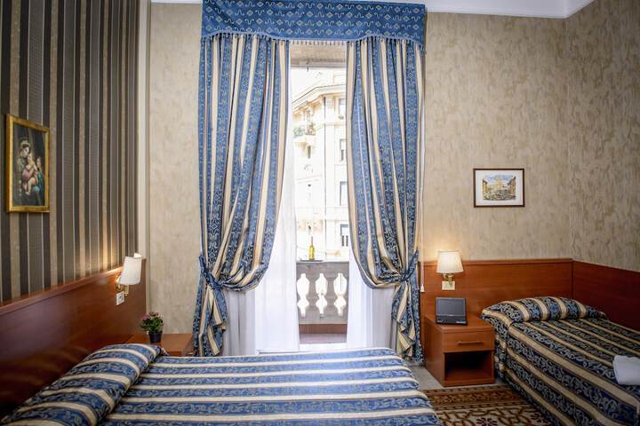 Room 15 of 54