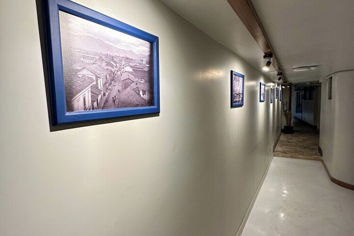 Ballroom/Hall 125 of 144