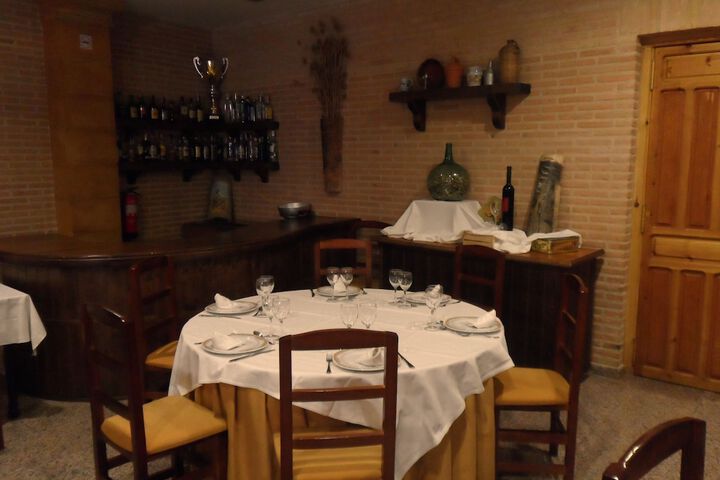 Dining 37 of 71