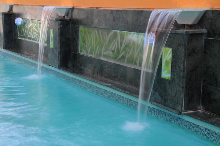Pool Hotel