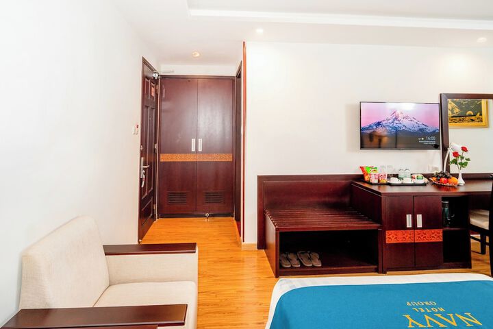 Room 25 of 164