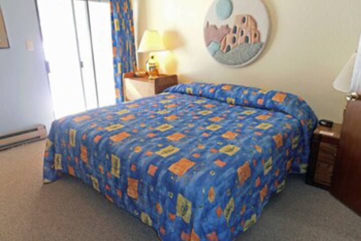 Room 10 of 20