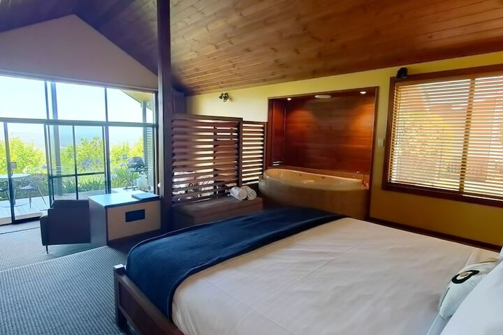 Room 26 of 77