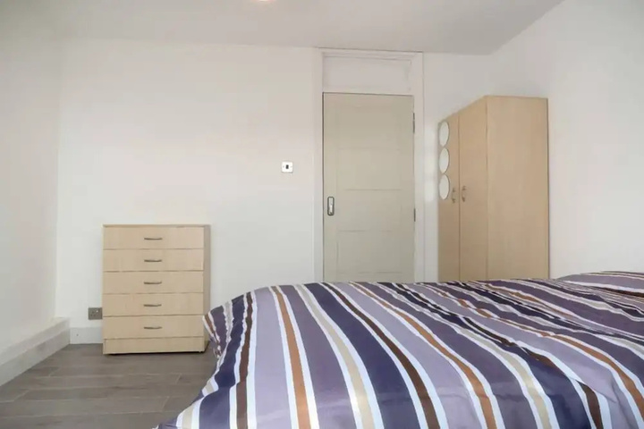 Room 2 of 14