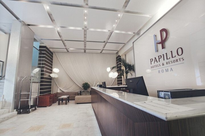 Guest Lobby